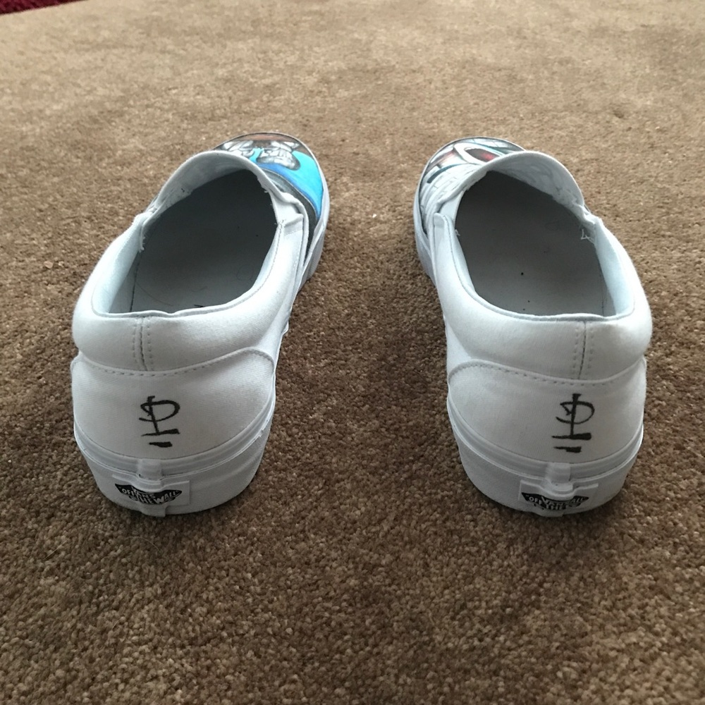 Pink Floyd Hand Painted Shoes - Picture 3 of 4